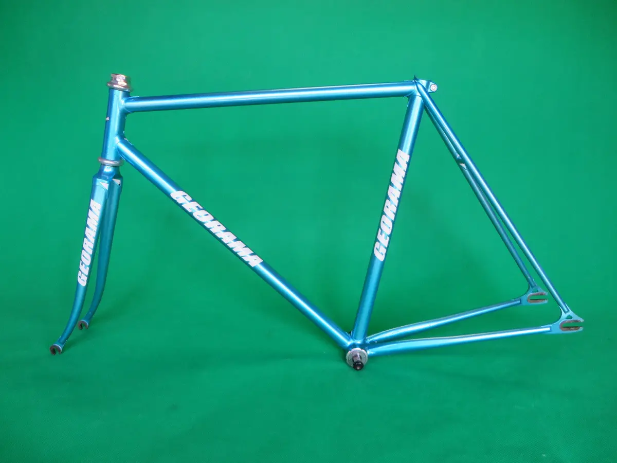 Georama | Metallic Sky Blue | 52.5Cm 1