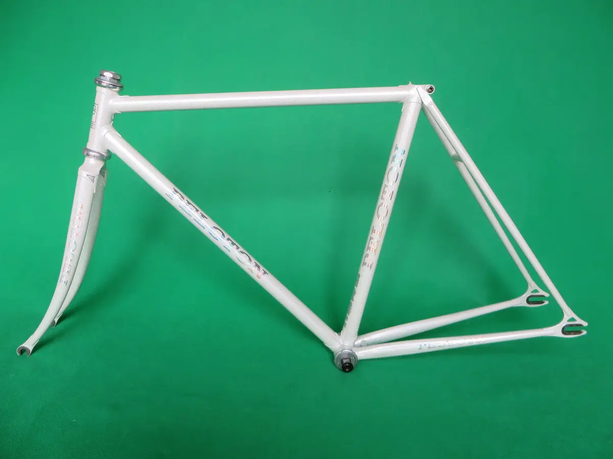 Peloton White Kanji (50Cm) 1