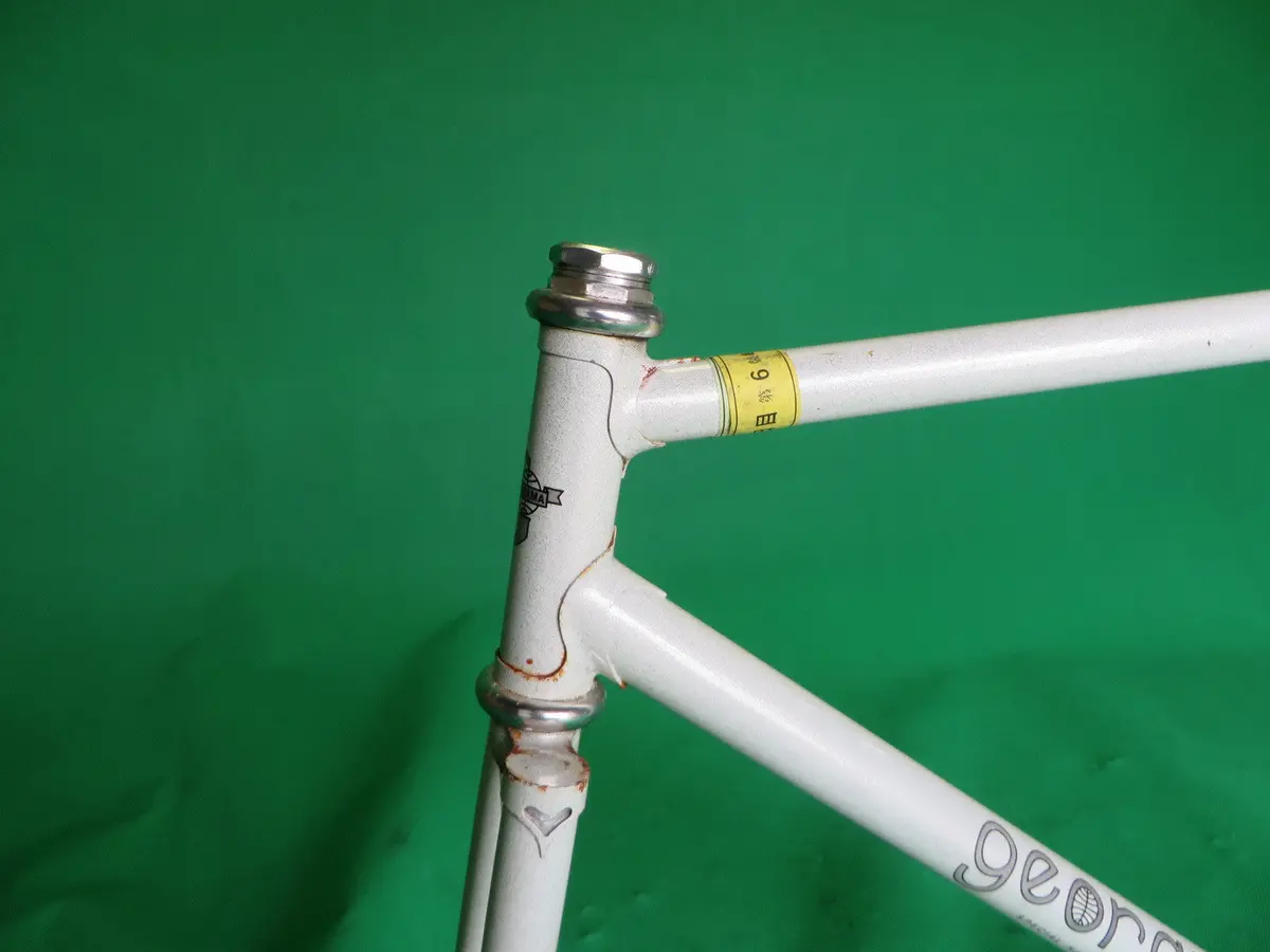 Georama // White + Silver Flake // 51.5Cm 2