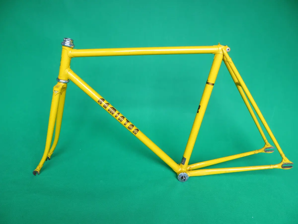 Reminton // Yellow & Gold Flake '97 // 51.5Cm 1