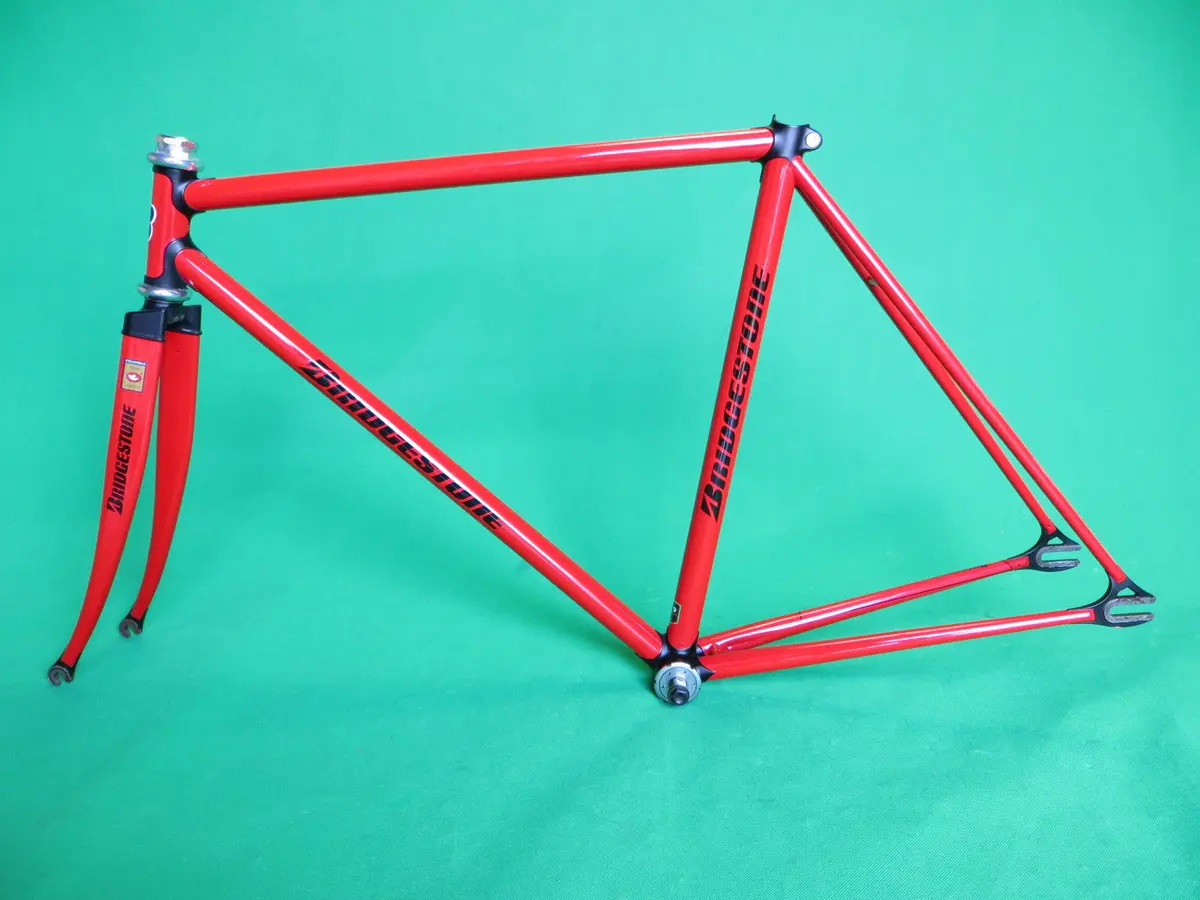 Bridgestone // Red / Matte Black Lugs // Columbus Max Fork // 50.5Cm 1