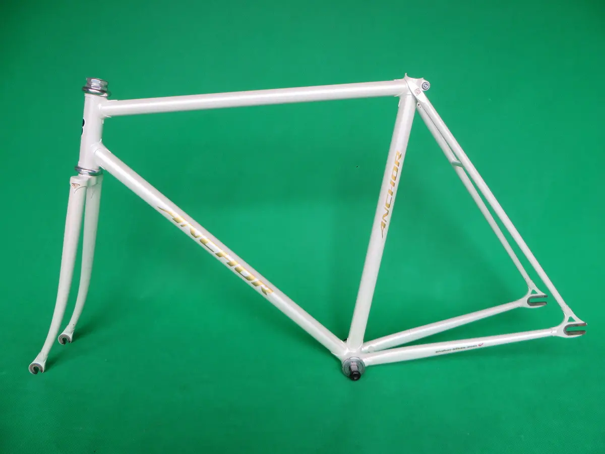 Anchor // White W. Gold Decals 2011 // 52.5Cm 1