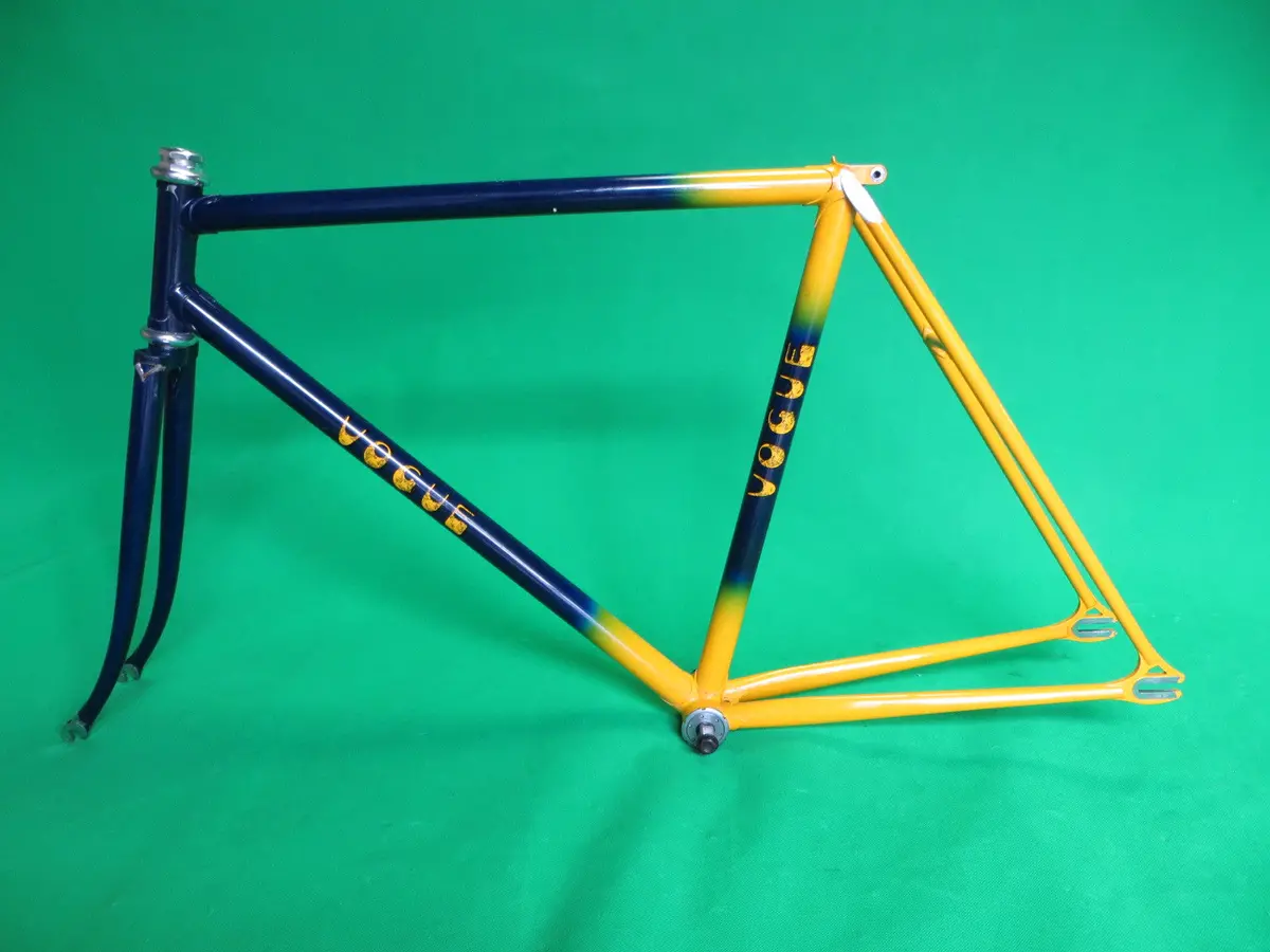 Vogue // Dark Blue + Yellow Fade // 51Cm 1