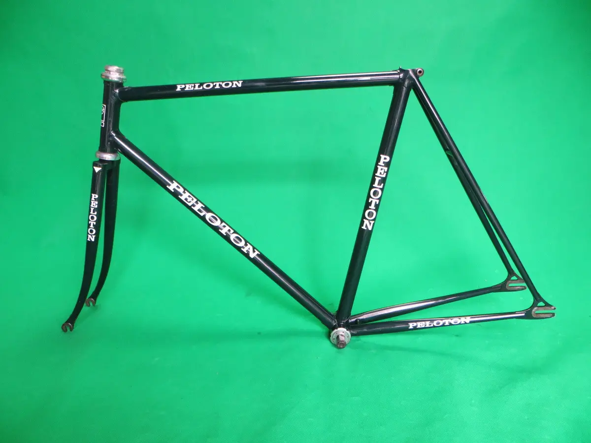 Peloton // Dark Green // 54.5Cm 1