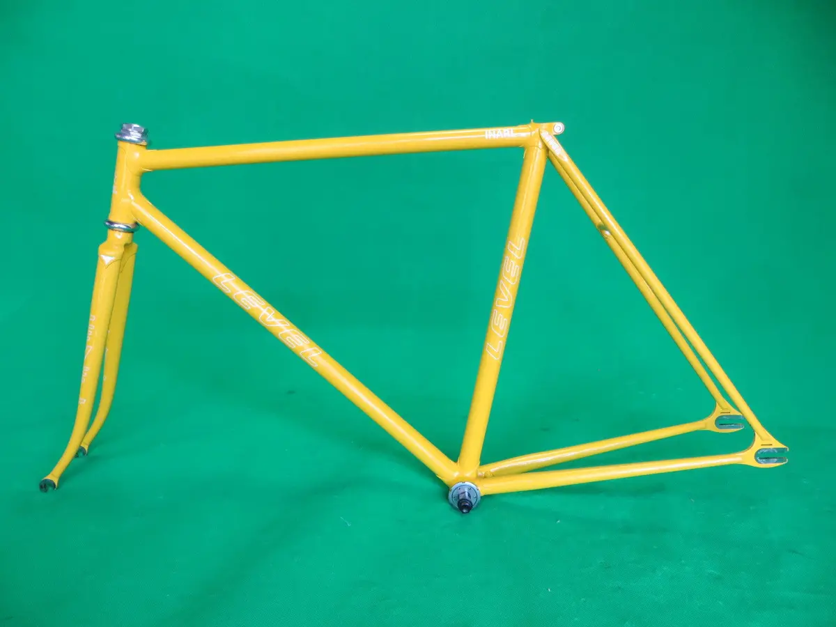 Level // Yellow // 50.5Cm 1