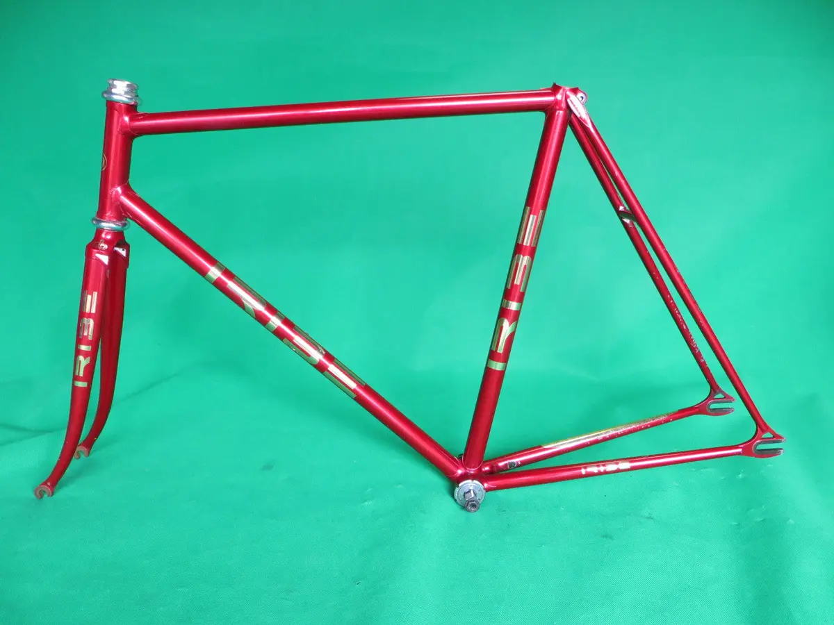 Iribe | Metallic Red | 54.5Cm 1