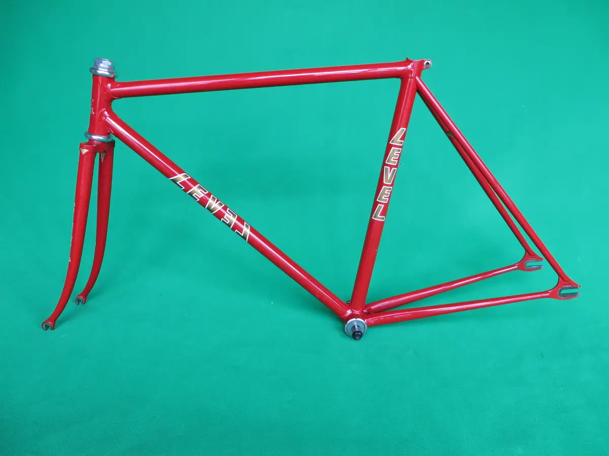 Level Red (49.5Cm) 1