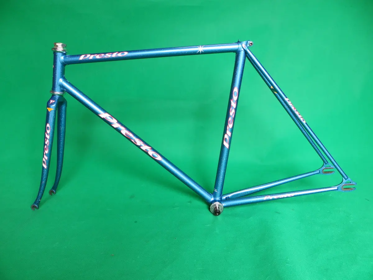 Presto // Light Blue Metallic With Rainbow Flake // 51Cm 1
