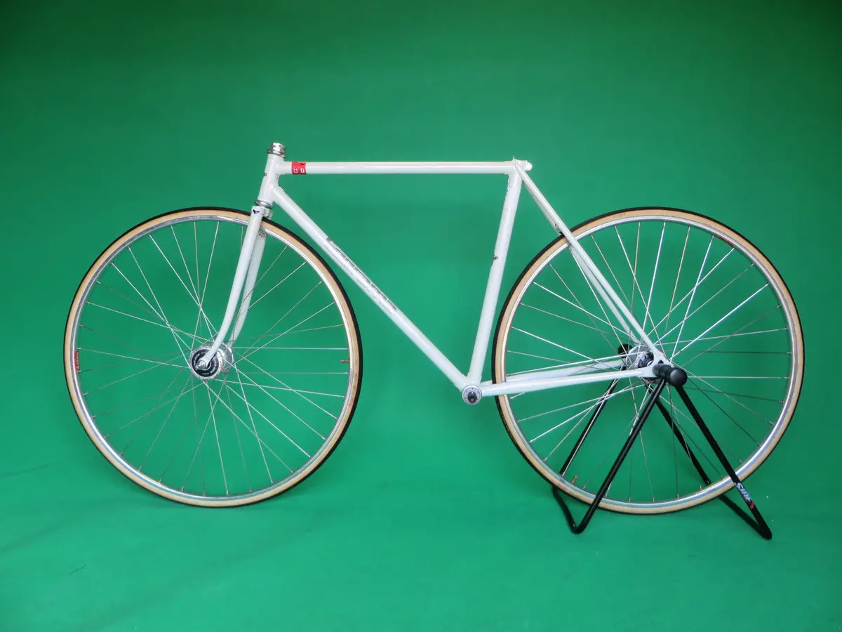 Georama | White | 50.5Cm 2