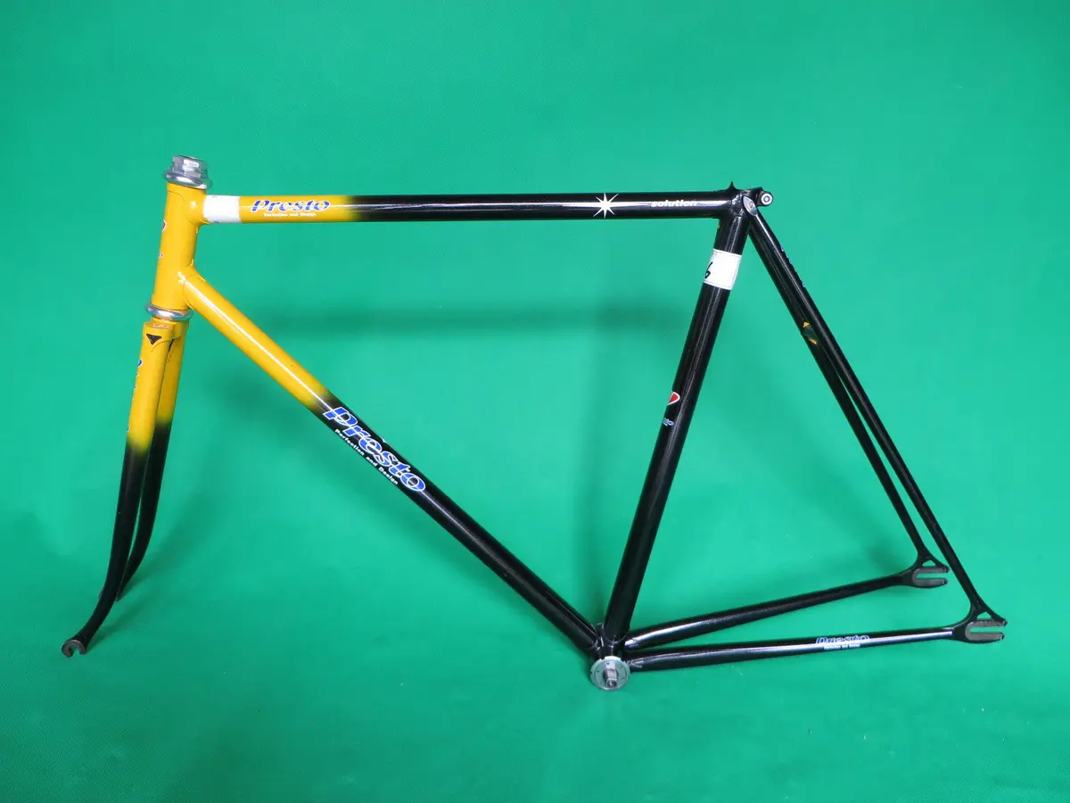 Presto | Black & Yellow | 52.5Cm 1