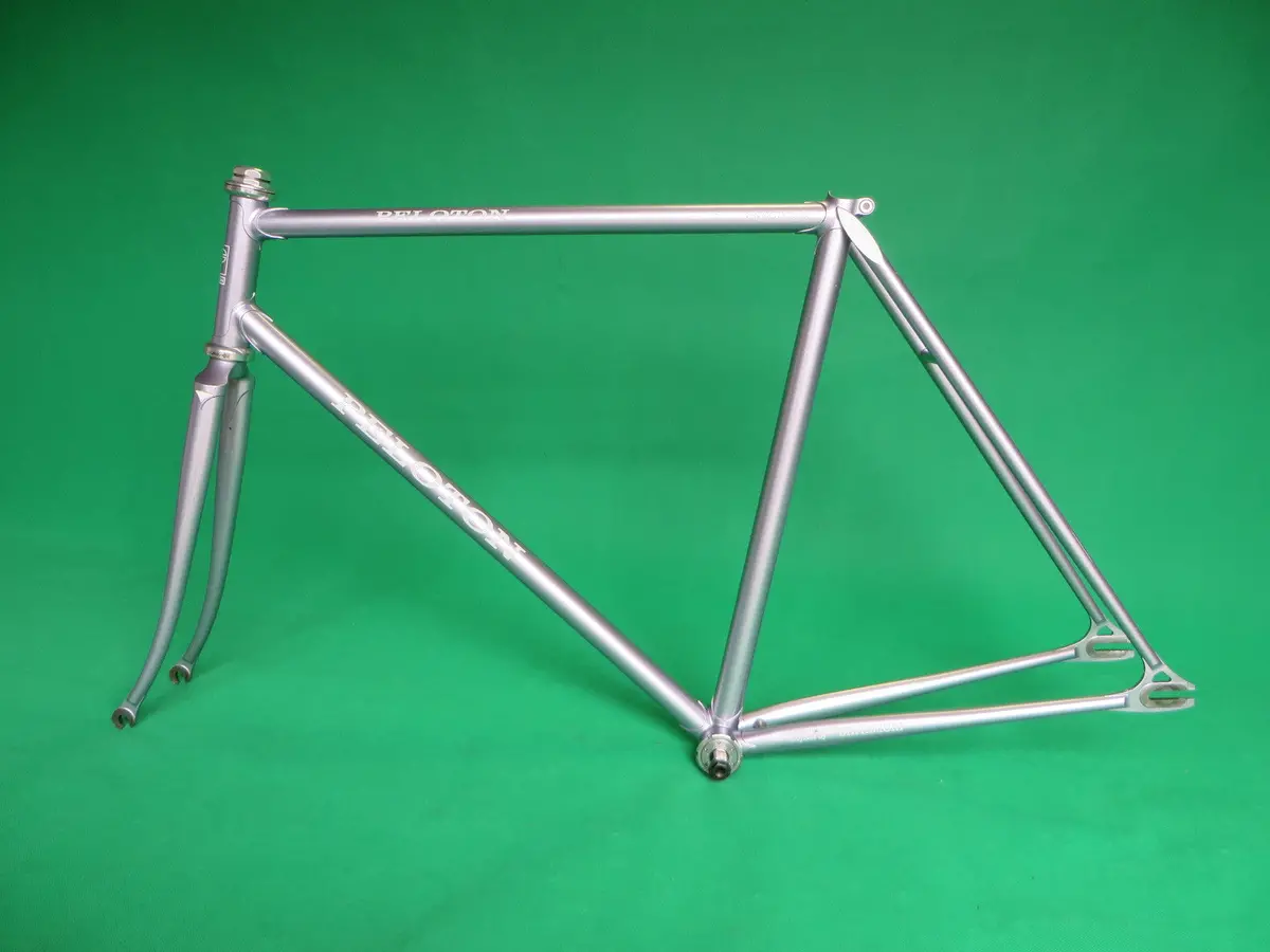 Peloton | Purplish-Silver Metallic | 52Cm 1