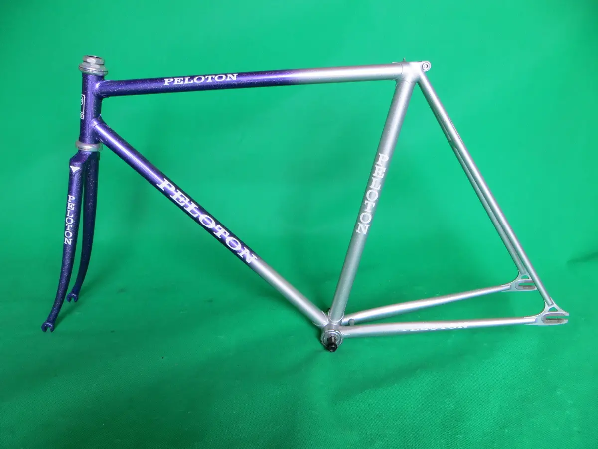 Peloton // Silver Purple Fade With Rainbow Flake // 52Cm 1