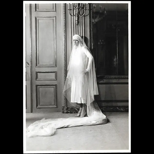 Lucien Lelong - Robe De Mariée, Photographie De Mode Par Thérèse Bonney (1925) 1