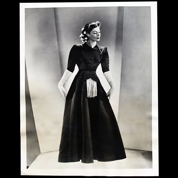 Cristobal Balenciaga - Robe De Satin Noir Pour 1940 1