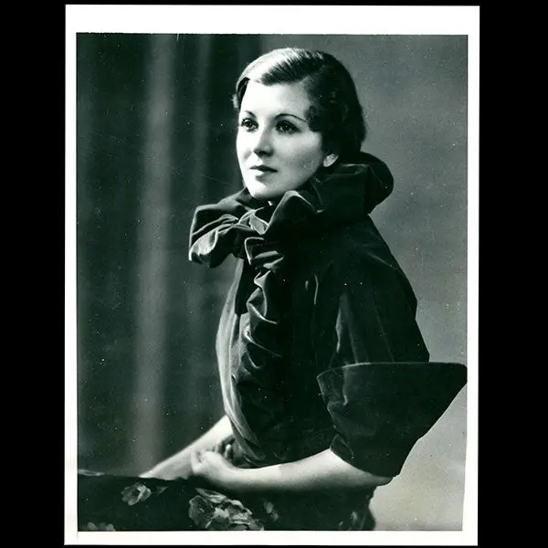 Jean Patou - Veste De Velours Rouge (1933) 1