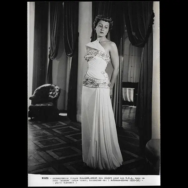 Worth - Robe Ainoha, Portée Par Claude Nollier, Photographie De Roger Schall (1951) 1