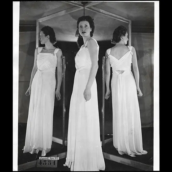 Vionnet - Robe Drapée (1937) 1