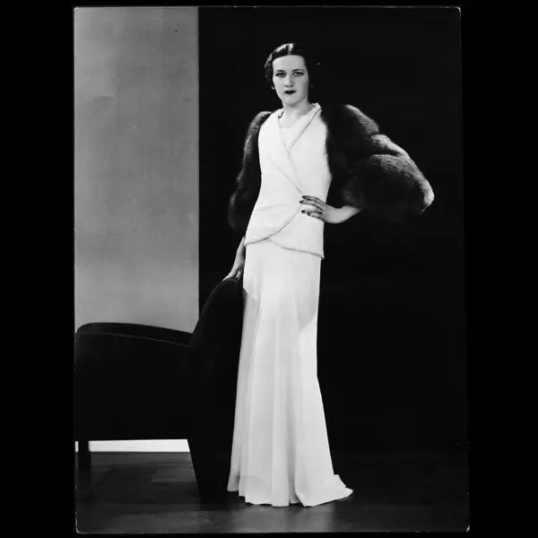 Lucien Lelong - Modèle Minuit, Robe Du Soir, Photographie D'époque De Dorvyne (1934) 1