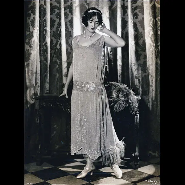 Drecoll - Robe Brodée, Photographie Du Studio Tornello (1924) 1