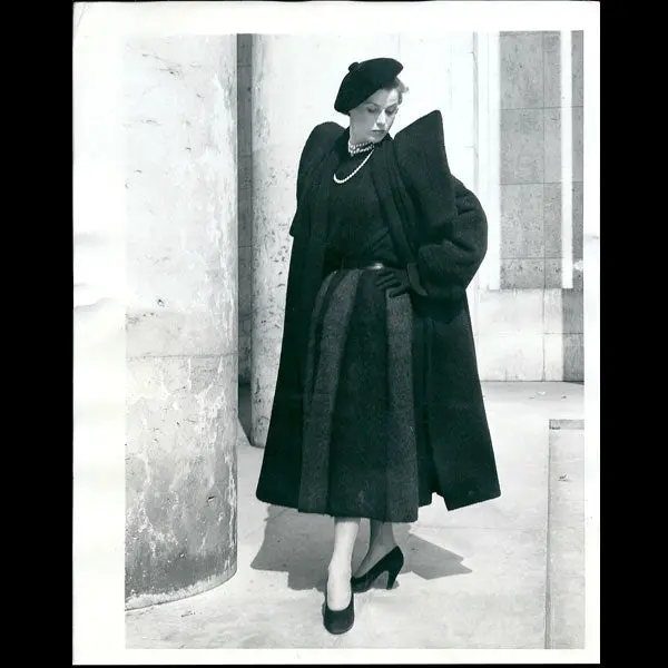 Christian Dior - Tailleur Et Manteau (1949) 1
