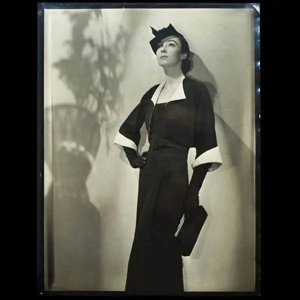 Modèle Surprise De Robert Piguet Pour L'été 1935, Photographie D'époque De Georges Saad 1