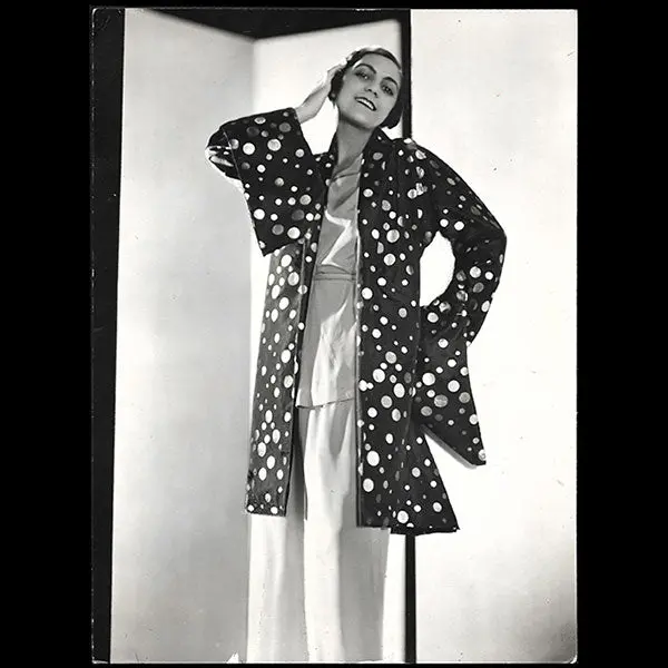 Lucien Lelong - Pyjama De Satin, Tirage D'époque De Scaïoni (1929) 1