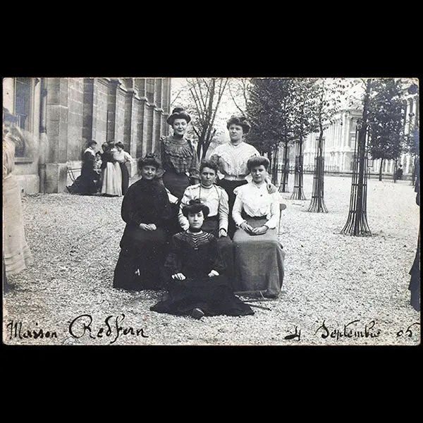 Personnel De La Maison Redfern & Sons, 242, Rue De Rivoli À Paris (1905) 1