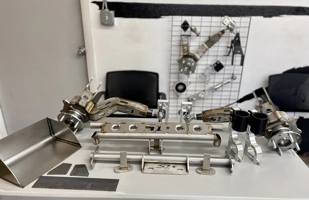 S1 Built Complete Awd Kit: Alpha6 Drag Awd/Rwd/Fwd Rear Trailing Arms With Tubular Style Rear Diff Mount Kit And Billet Forks 1