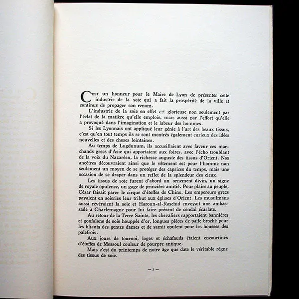 Soieries - Exposition Internationale Des Arts Et Technique De Paris (1937) 2