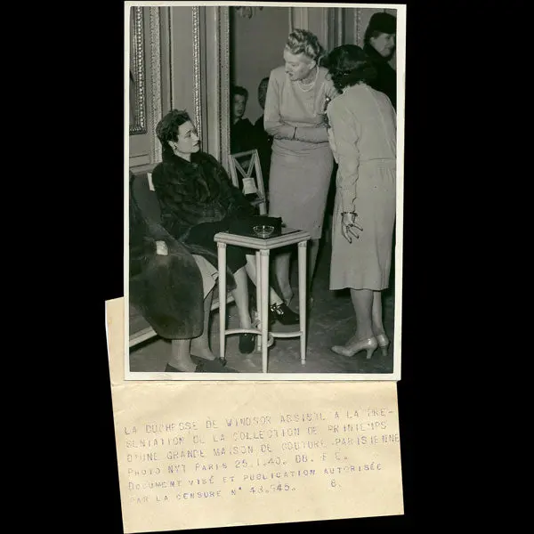 La Duchesse De Windsor Assiste À Un Défilé De Mode Le 25 Janvier 1940, Photographie De Presse D'époque 2