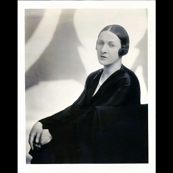 Helen Dryden, Illustratrice Pour Vogue, Portrait Photographique (1928) 1