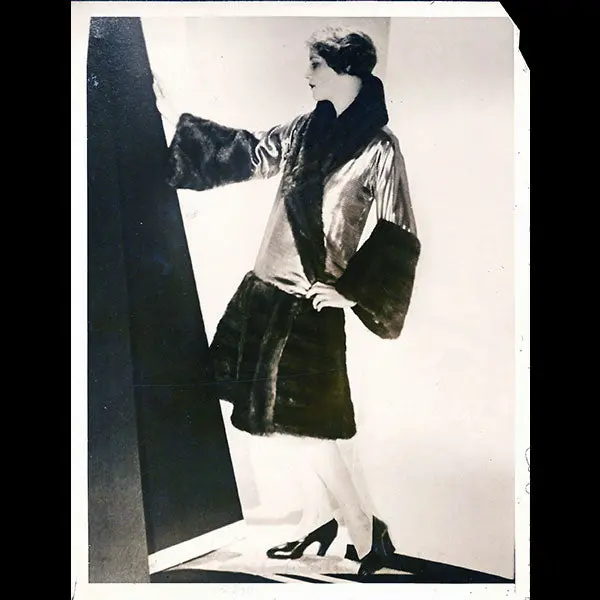 Jenny - Cape Du Soir Or Et Fourrure (1929) 1