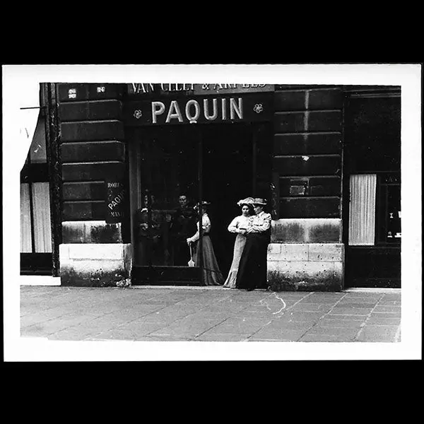 Paquin & Van Cleef & Arpels - Façade Du 24 Place Vendôme À Paris Vers 1914, Tirage Postérieur (Circa 1930-1940) 1