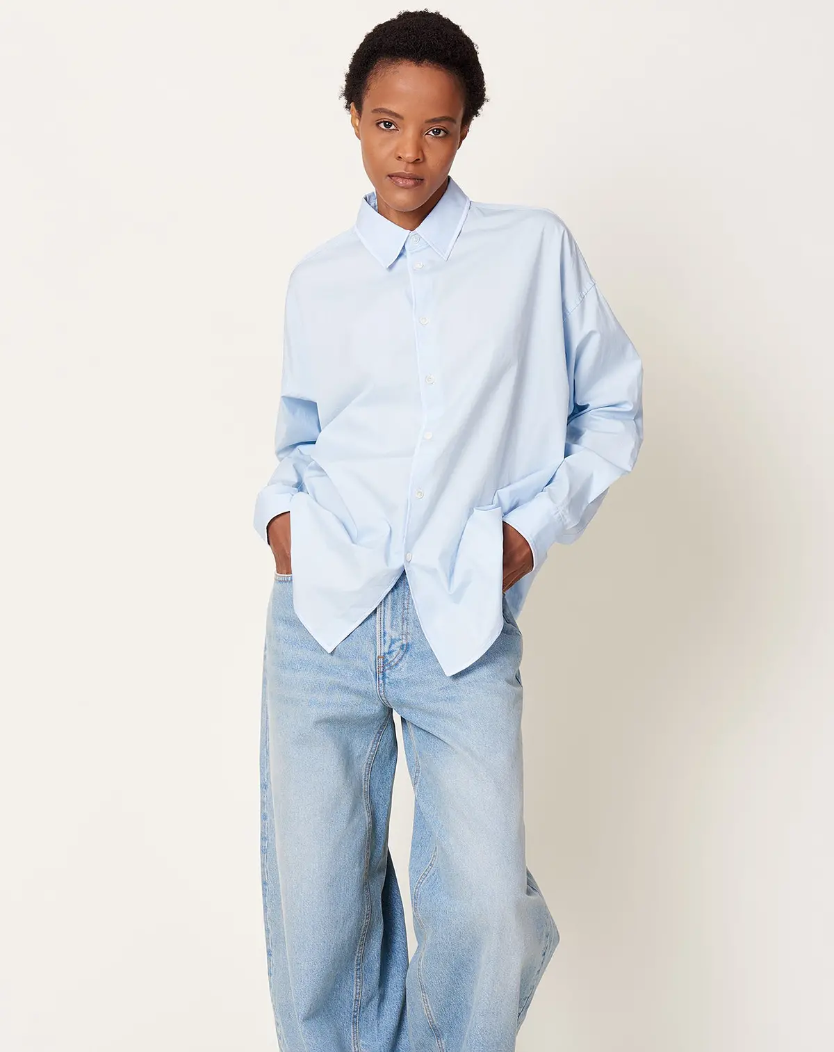 Contrast Overlock Uniform Shirt In Blue & White 1