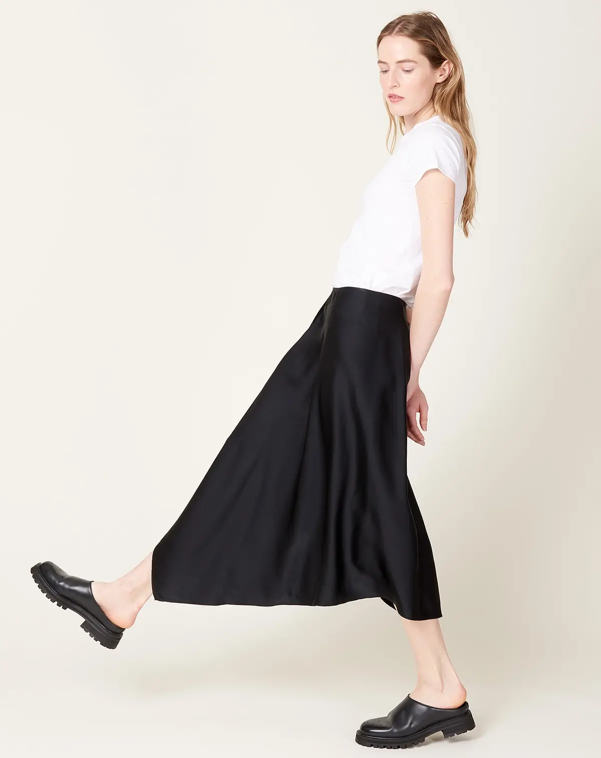 Handkerchief Skirt In Black 3