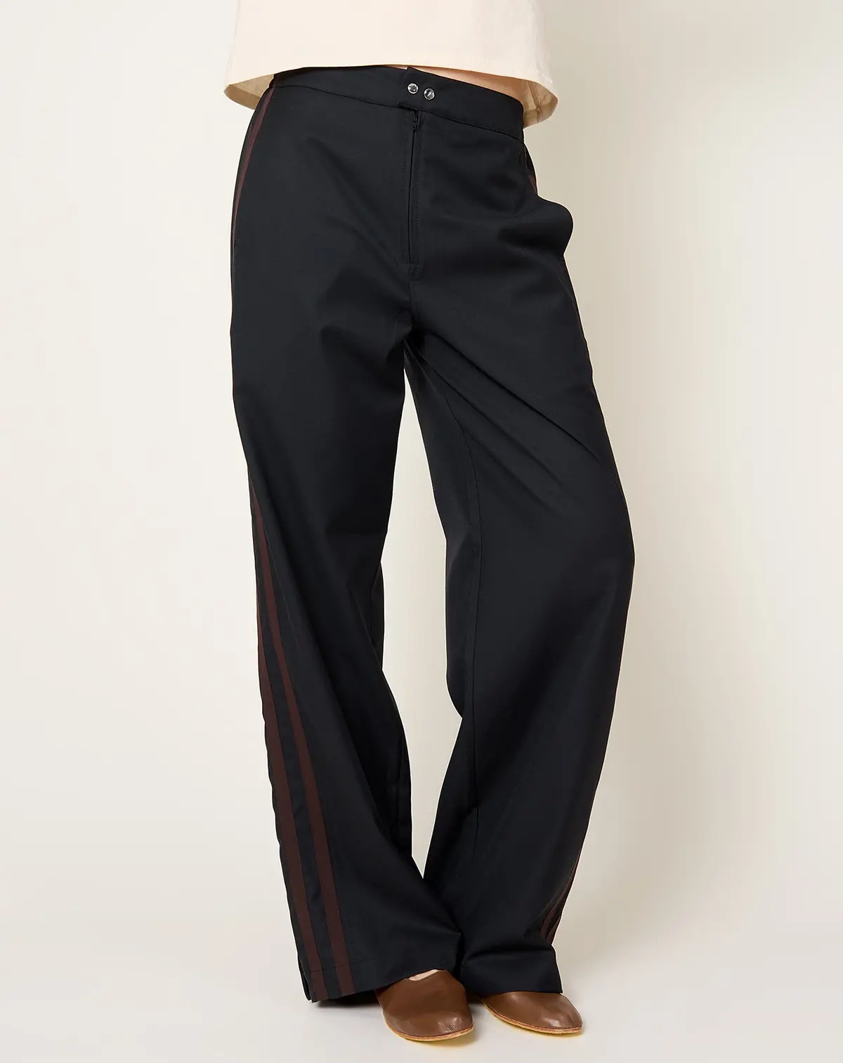 Track Pant In Black 1