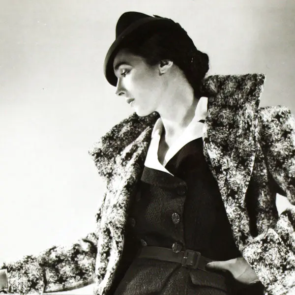 Tailleur Et Manteau De Tweed De Lucien Lelong, Chapeau De Suzy, Photographie D'époque Du Studio Deutsch (Circa 1935) 2