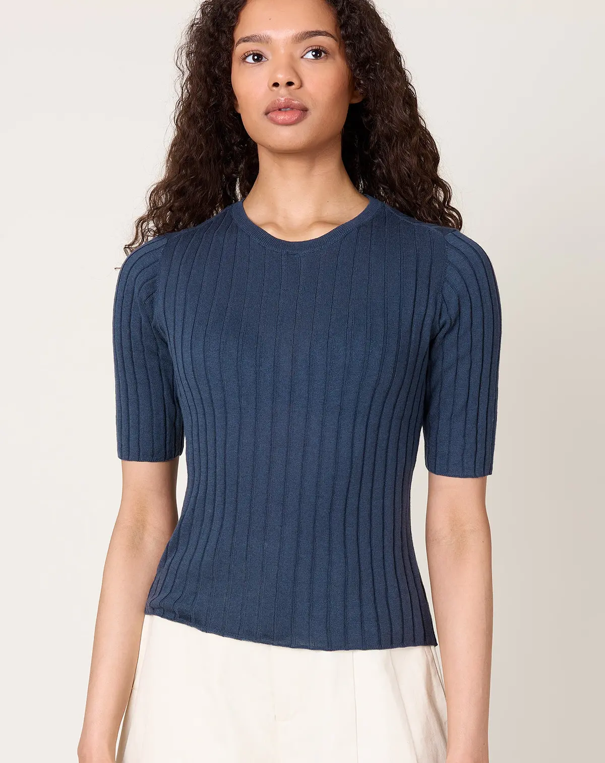 Ribbed Short Sleeve In Stone Navy 1