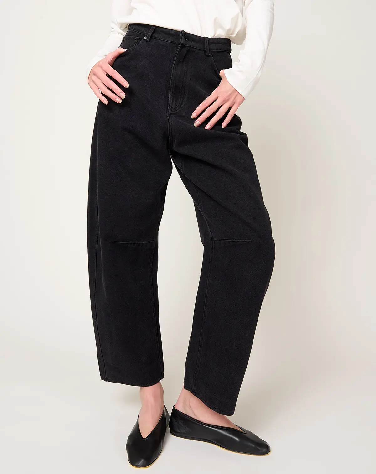 Curve Legged Work Trouser In Washed Black 1