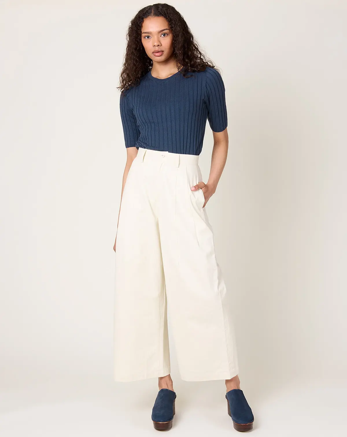 Wide-Legged Skate Trouser In Pearl White 1