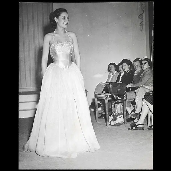 Maggy Rouff - Jacqueline Donny, Miss Europe, Mannequin De La Maison De Couture (1948) 1