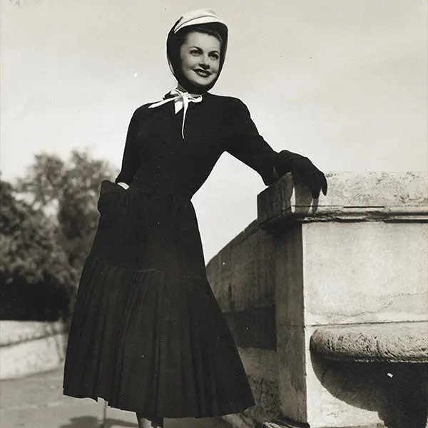 Christian Dior - Robe Plissée Portée Par Maggy Sarragne (1947) 2