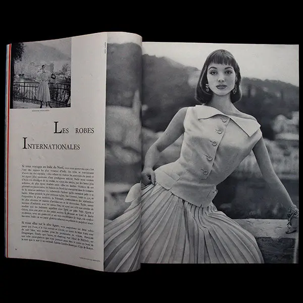 Vogue France (1Er Février 1955), Couverture D'henry Clarke 2