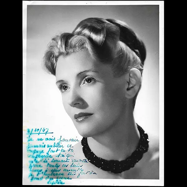 Portrait De La Mannequin Lydia Leplat, Avec Envoi À Maggy Sarragne (1947) 1
