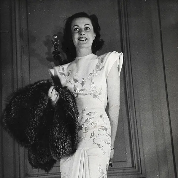 Jean Patou - Robe Portée Par La Mannequin Maggy Sarragne (1946) 2
