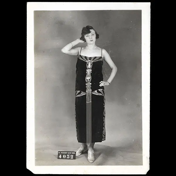 Vionnet - Robe Brodée (1924) 1