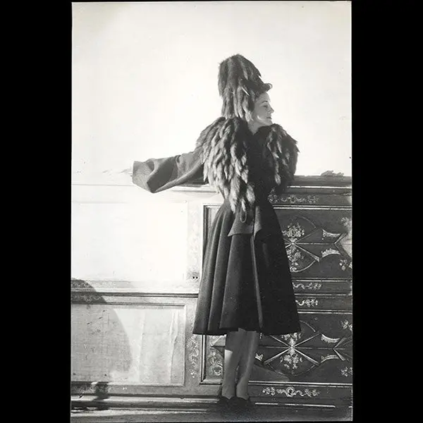 Grès - Robe, Tirages De Lavoisier (Circa 1943) 1