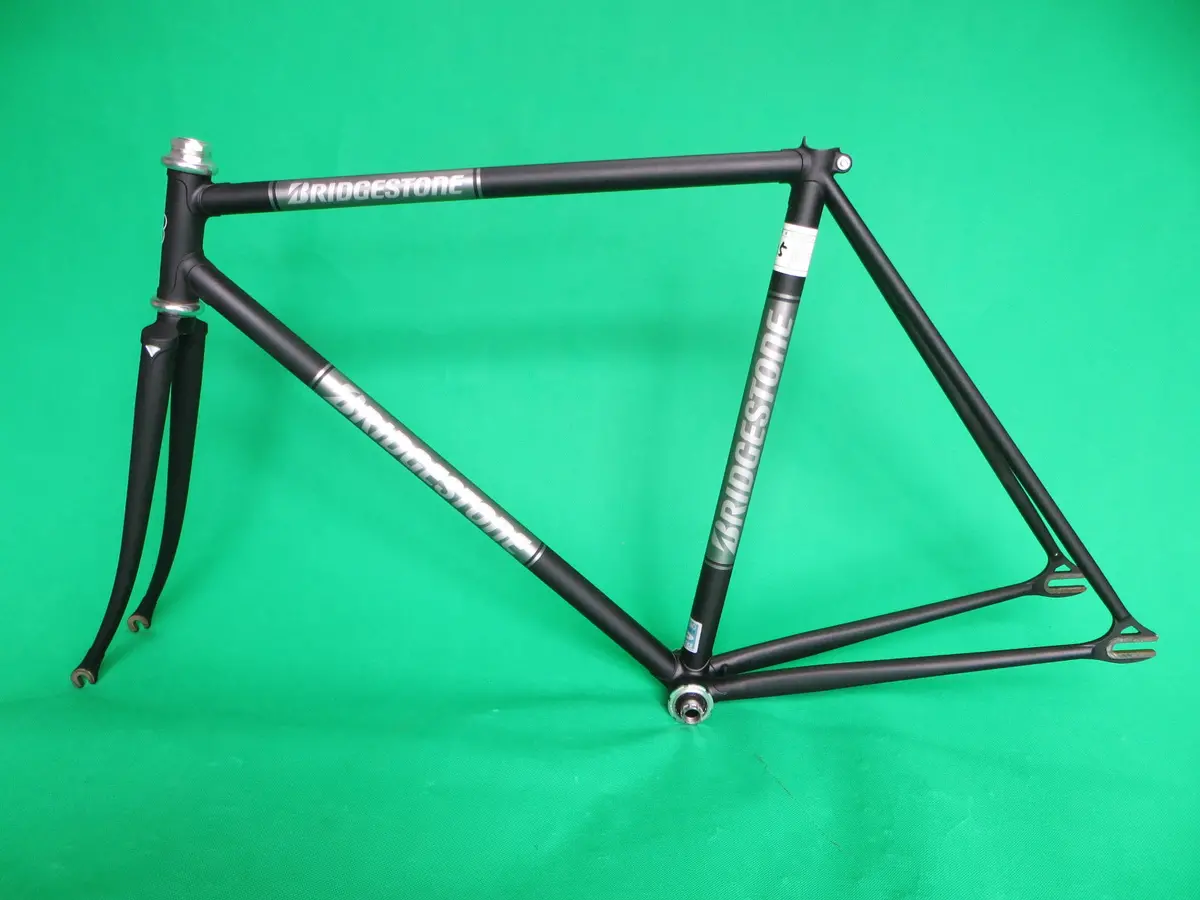 Bridgestone // Matte Black Silver Two Tone // Dedacciai Zero Uno // 51.5Cm 1
