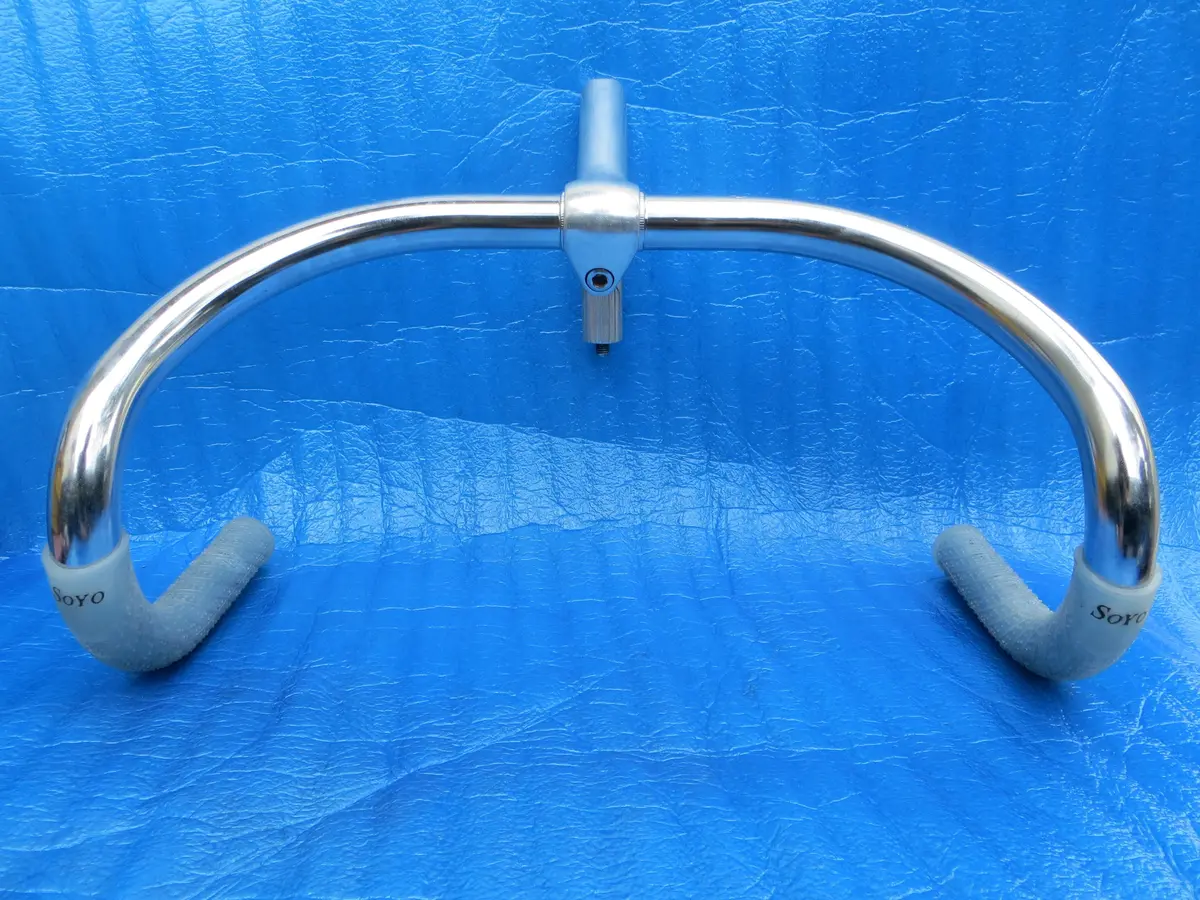 B123 380Mm Crmo Njs Handlebar, Nitto Jaguar, 100Mm/58 Degree Aa Njs Stem, Soyo Grips (25100705) 1