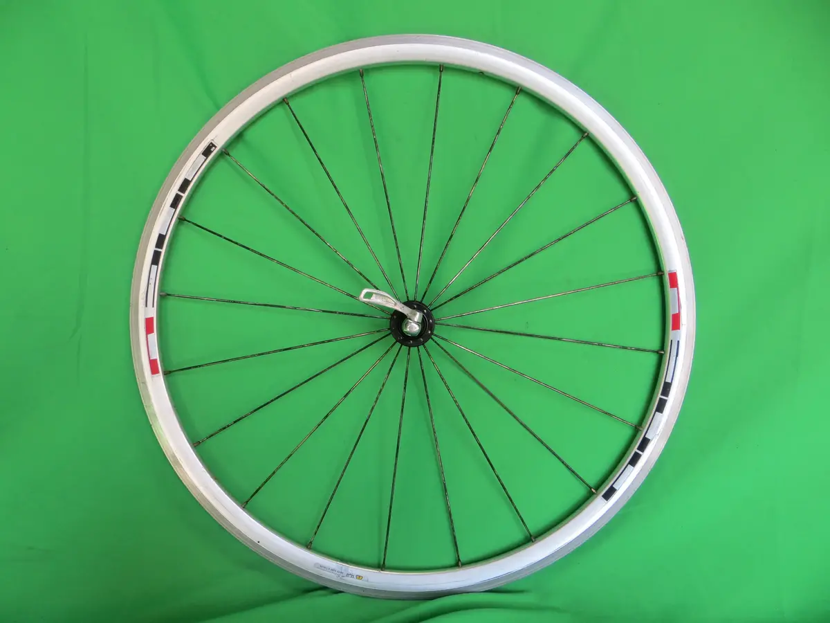Shimano Wh-R500 Clincher Front Wheel 100Mm/9Mm 700C (25011102) 1